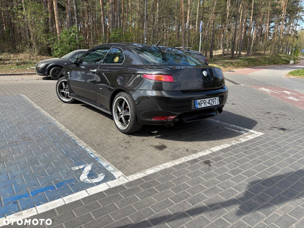 Alfa Romeo GT 2.0 JTS Distinctive - 7