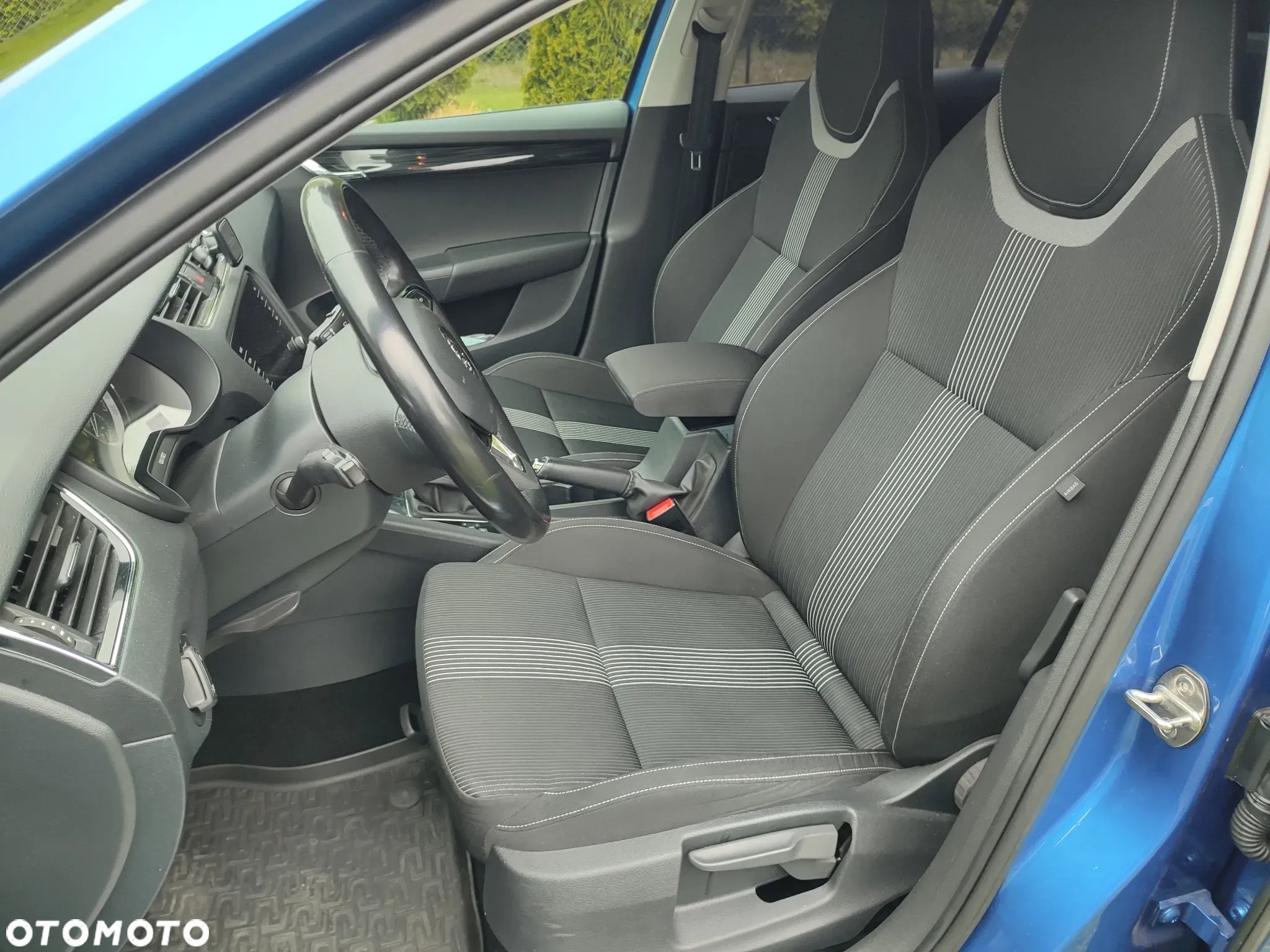 Skoda Octavia 2.0 TDI 4x4 Ambition DSG - 6