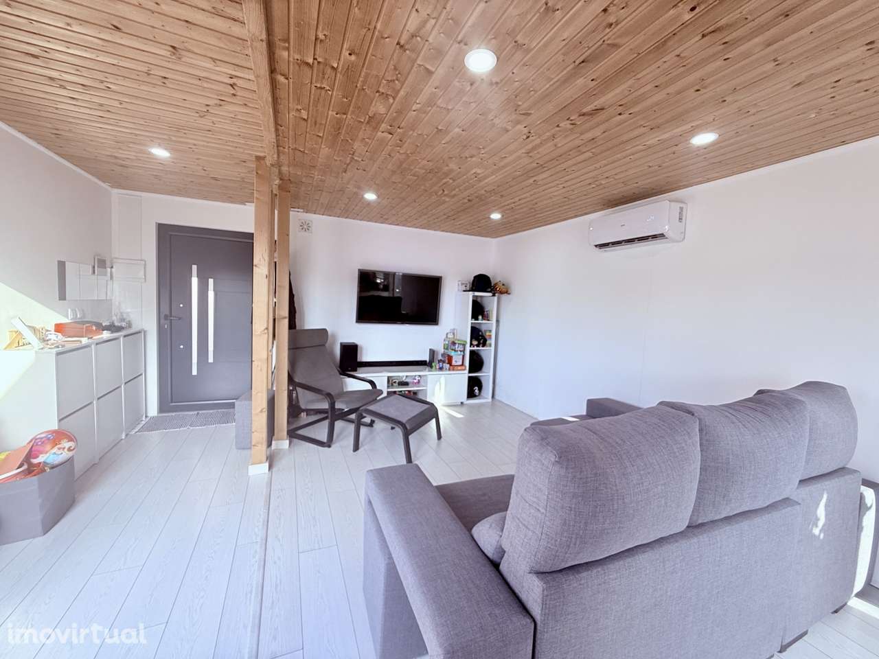 T1 em Santa Iria de Azoia com espaço exterior - Grande imagem: 5/16