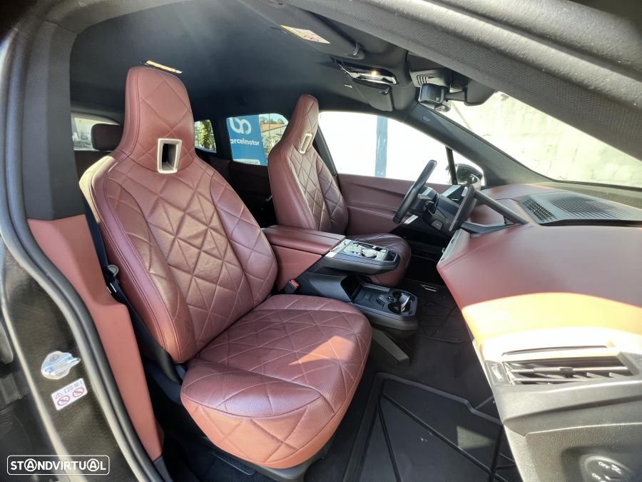 BMW iX xDrive 40 Pack Desportivo - 33
