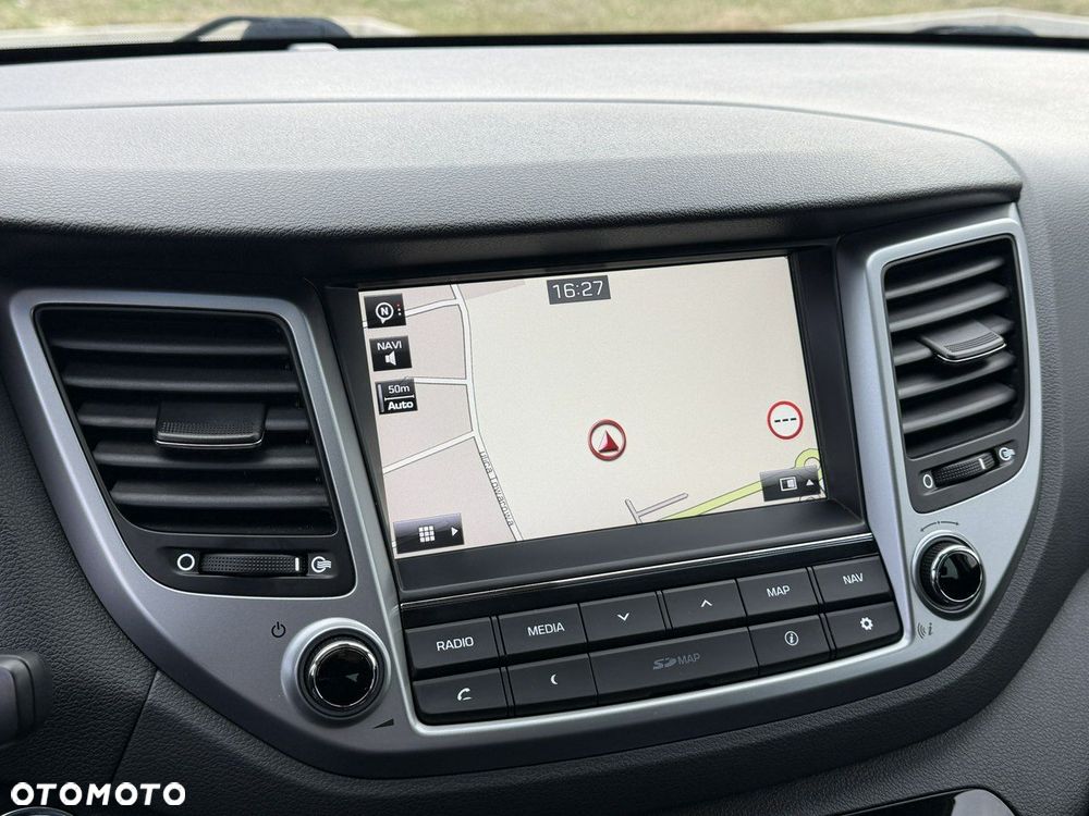 Hyundai Tucson blue 1.7 CRDi 2WD DCT Premium - 24