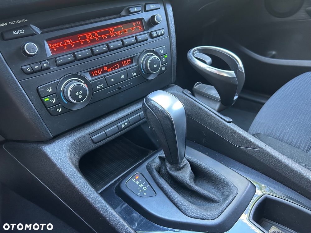BMW X1 sDrive18d - 19