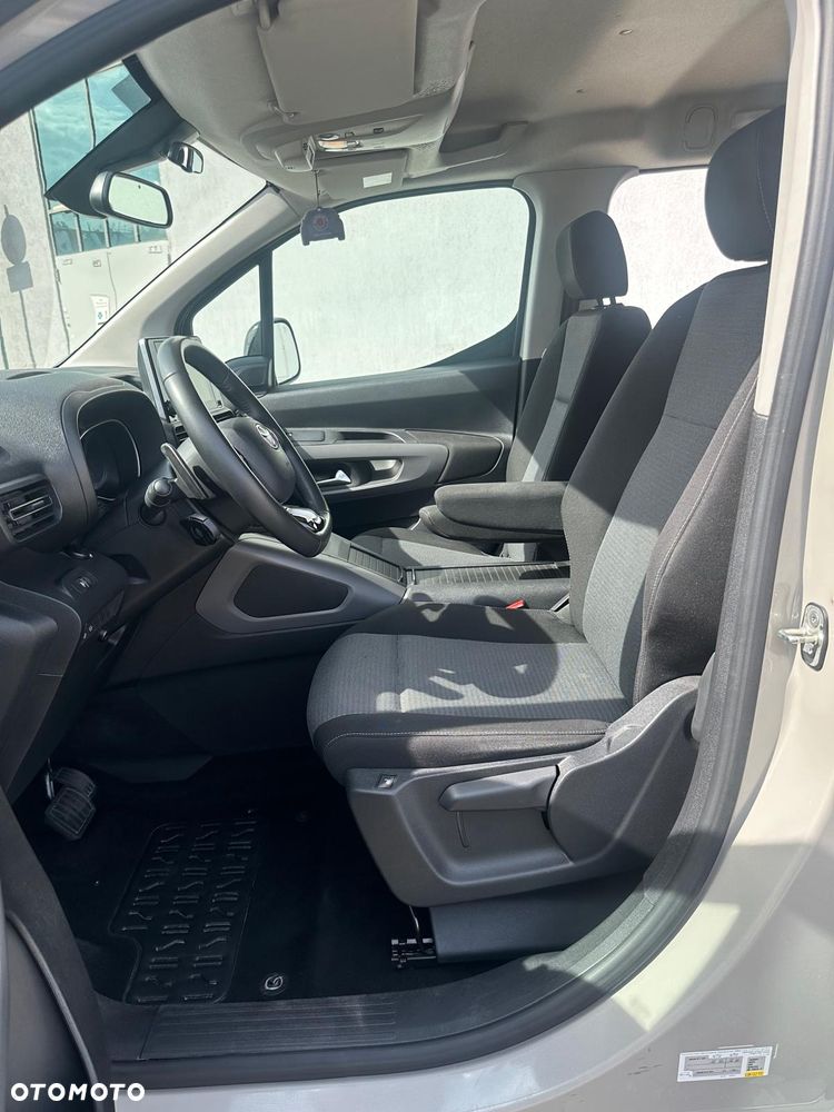 Toyota Proace City Verso Long 1.2 D-4T Family - 10