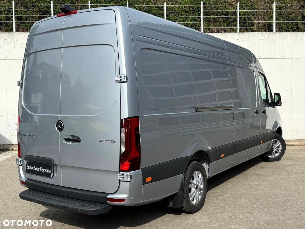 Mercedes-Benz Sprinter Sprinter 319 CDI - 12