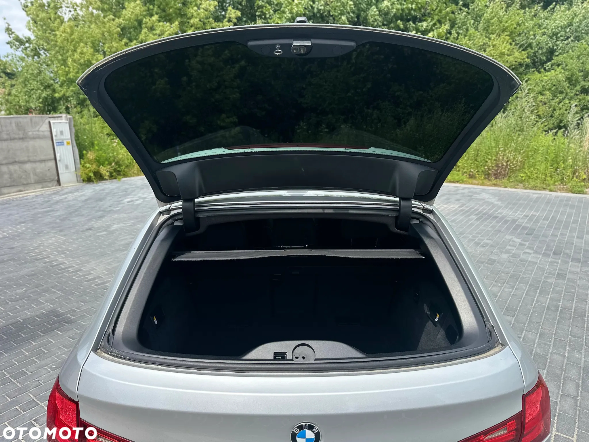 BMW Seria 5 530d xDrive Touring - 17