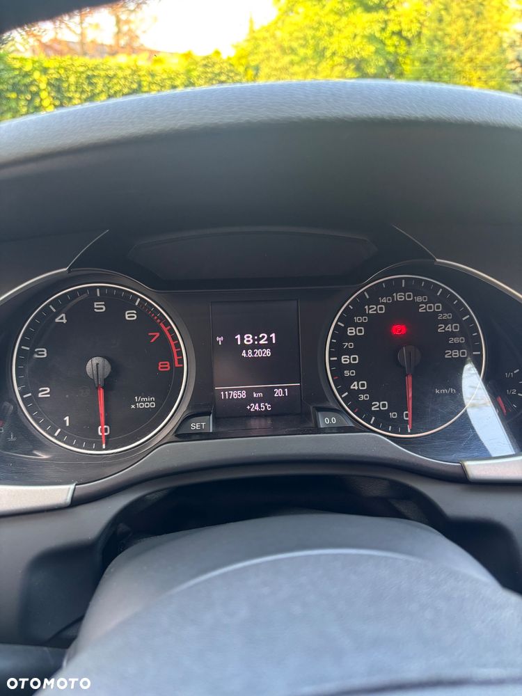 Audi A4 Limousine - 12