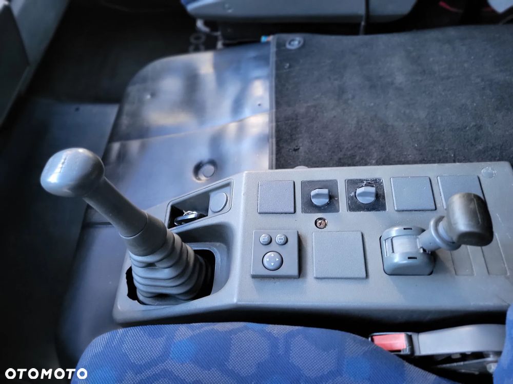 Iveco Eurocargo ML90210 - 10