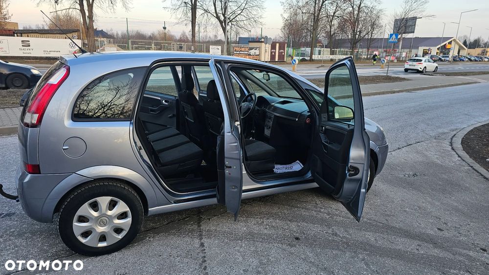 Opel Meriva 1.6 16V (Essentia) - 13