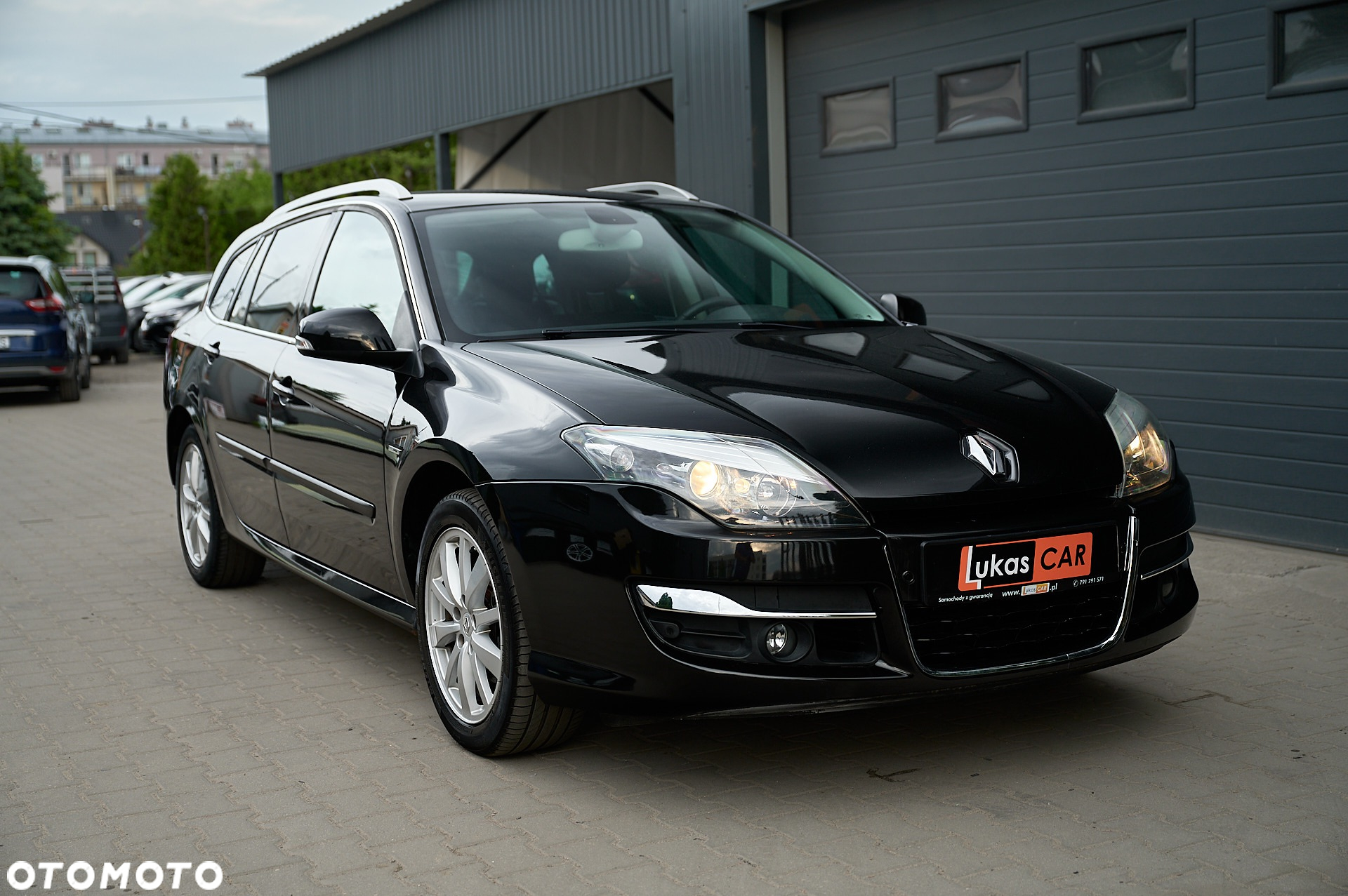 Renault Laguna Grandtour ENERGY dCi 130 FAP Start-Stop Bose Edition - 16