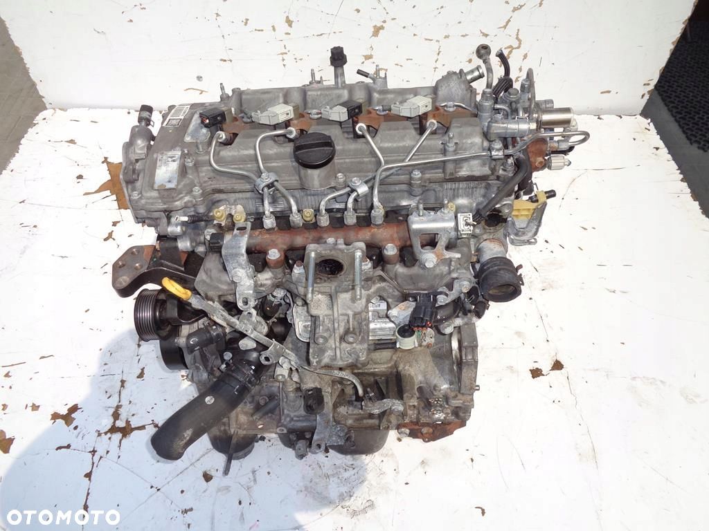 SILNIK 2AD 5 WTRYSK TOYOTA AVENSIS T27 2.2 D4D 88T - 1