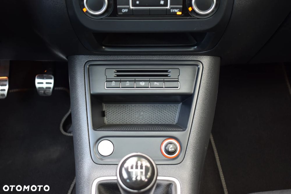 Volkswagen Tiguan 2.0 TDI DPF BlueMotion Technology Lounge Sport & Style - 25