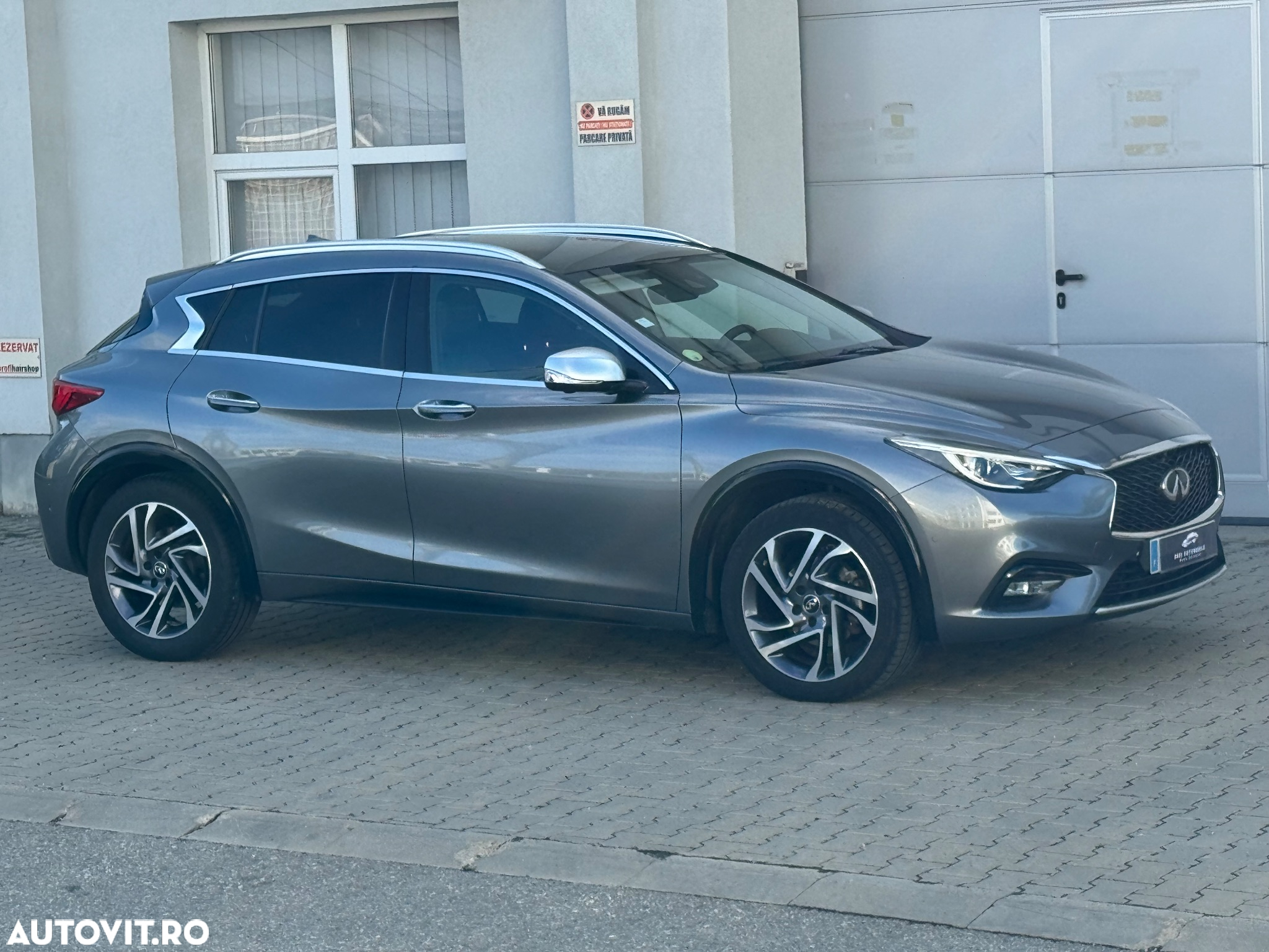 Infiniti Q30 1.5d Premium Tech - 13