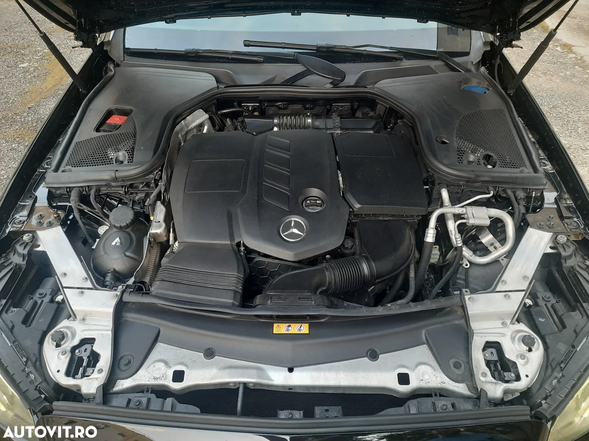 Mercedes-Benz E 200 d T 9G-TRONIC Avantgarde - 13