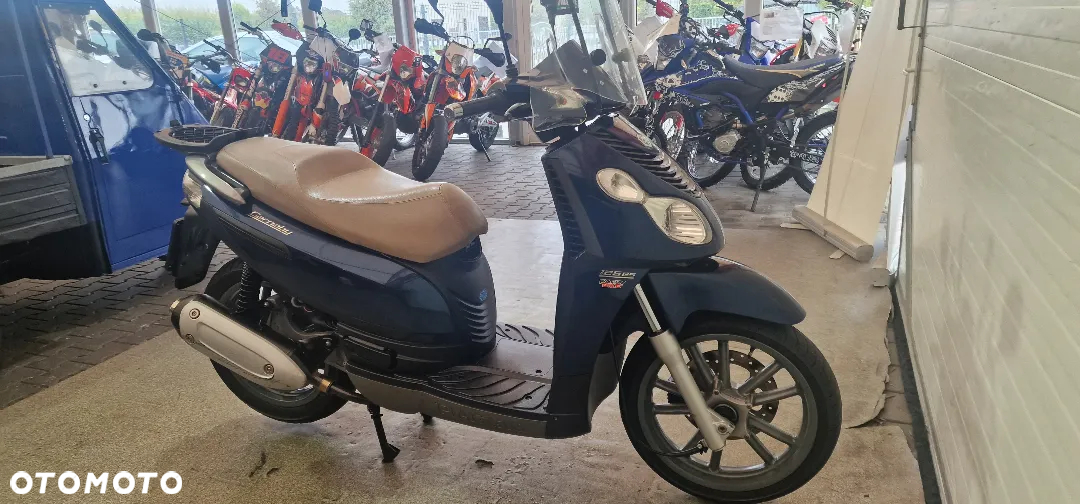 Piaggio Carnaby - 19