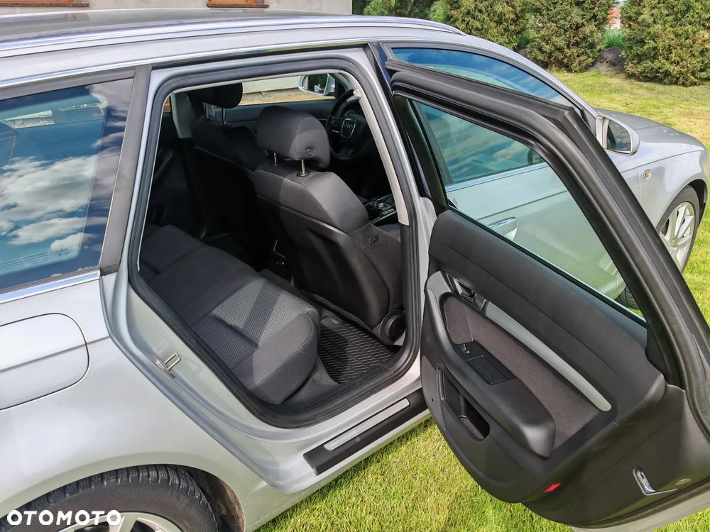 Audi A6 Avant 2.4 Quattro - 14