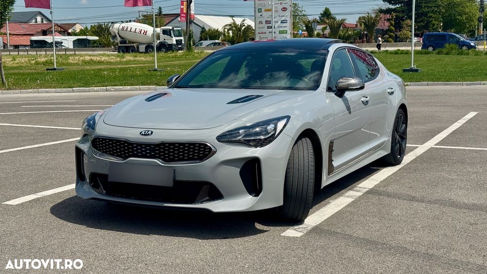 Kia Stinger 3.3 T-GDI 8AT AWD GT - 2