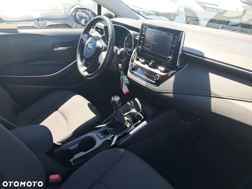 Toyota Corolla - 18