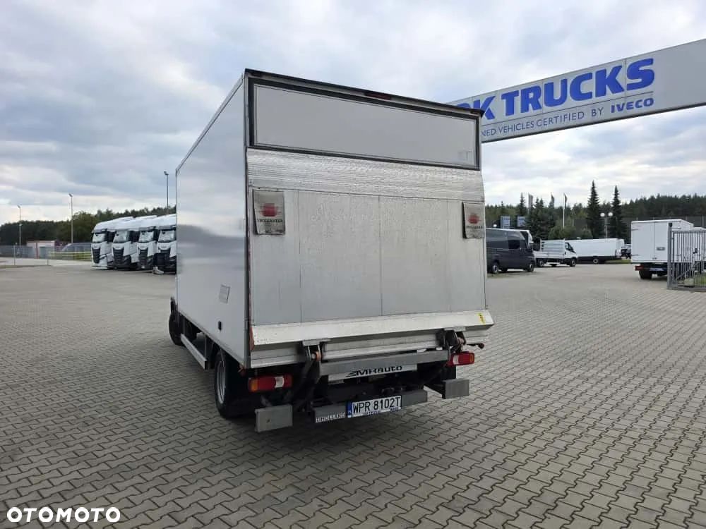 Iveco 50C18 Chłodnia Izoterma 8EP tylko 80000 km Krajowy Ledy  Agregat Carrier citymax 400 - 10