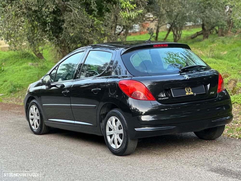 Peugeot 207 1.4 16V Trendy - 7