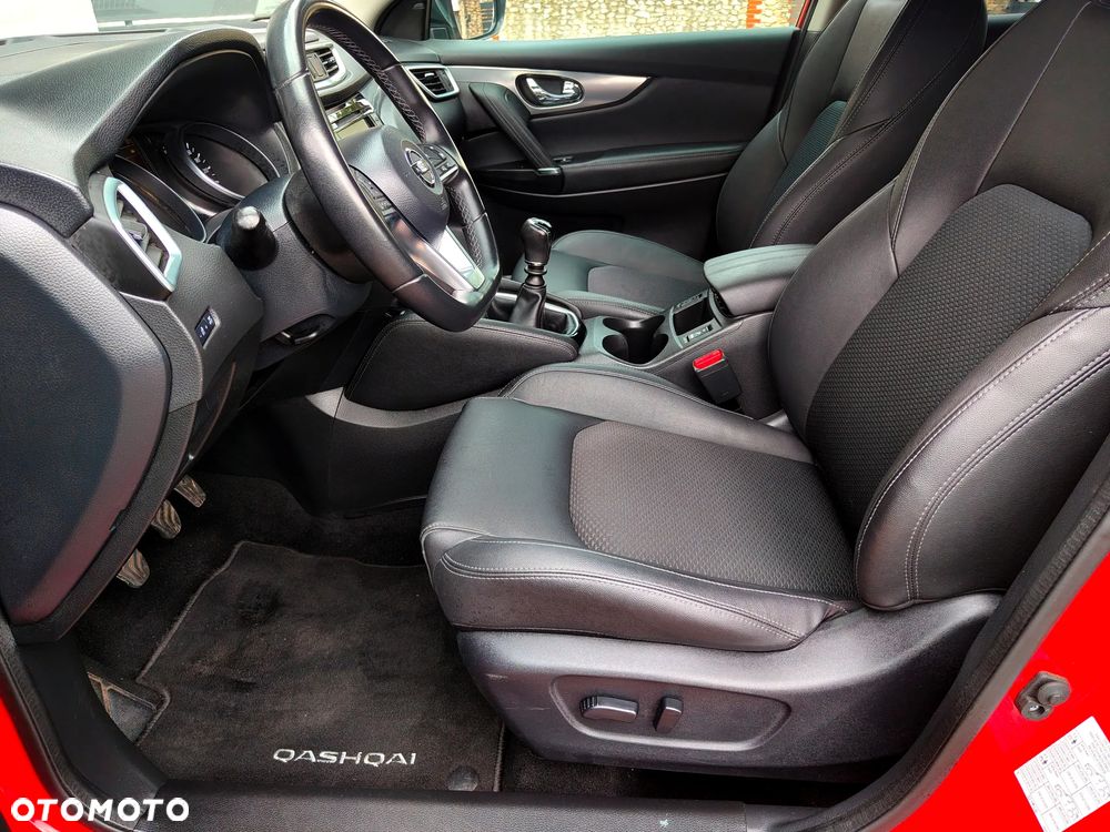 Nissan Qashqai 1.7 dCi TEKNA - 20