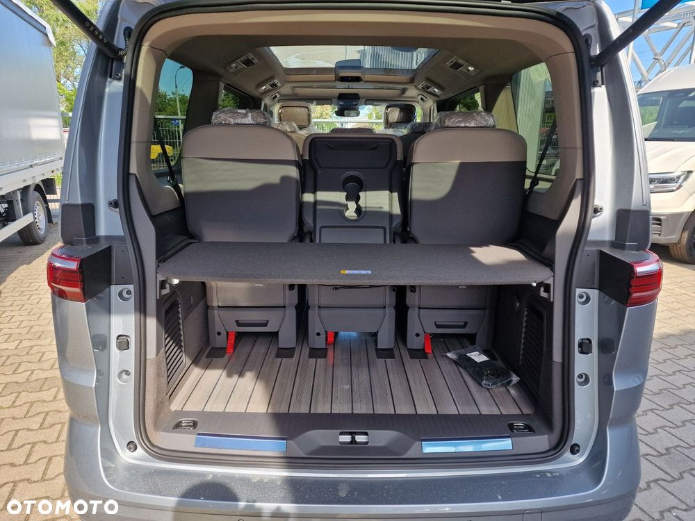 Volkswagen Multivan - 10
