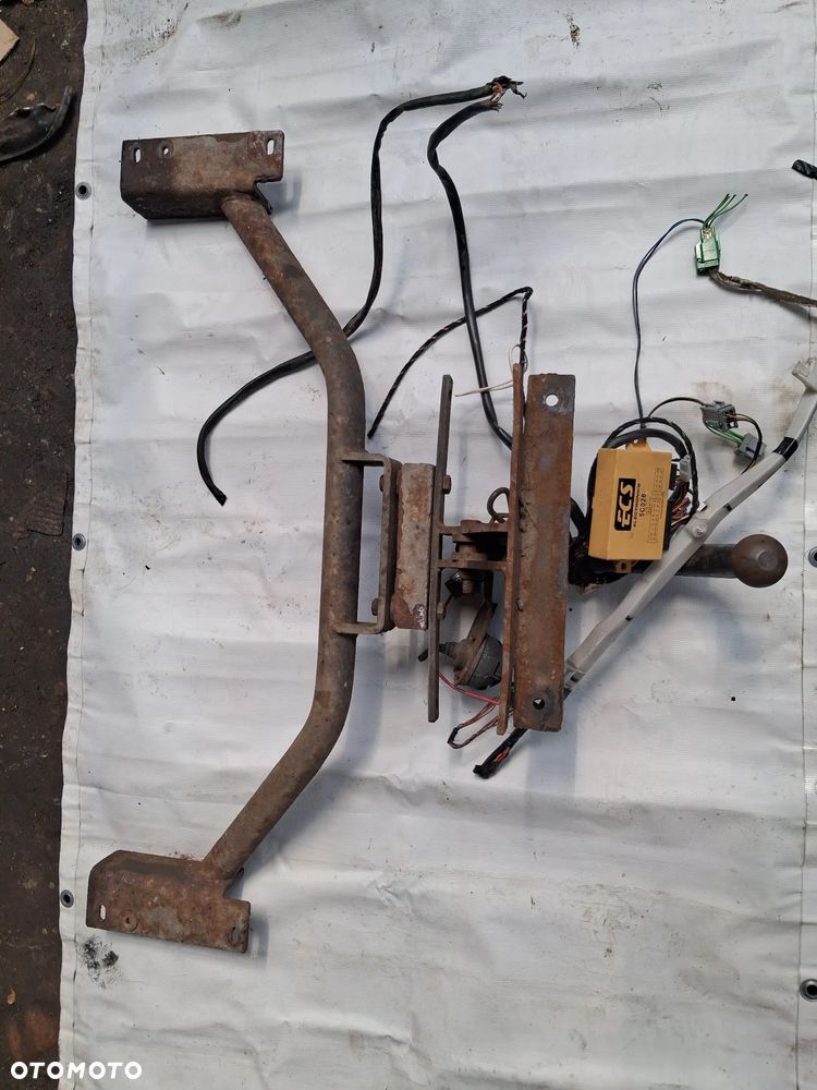 Volvo v50 2007 ZESTAW HAK HOLOWNICZY BELKA + KULA - 6