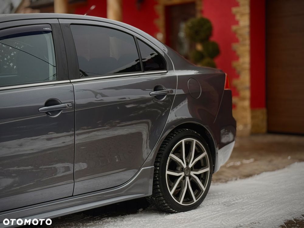 Mitsubishi Lancer - 11