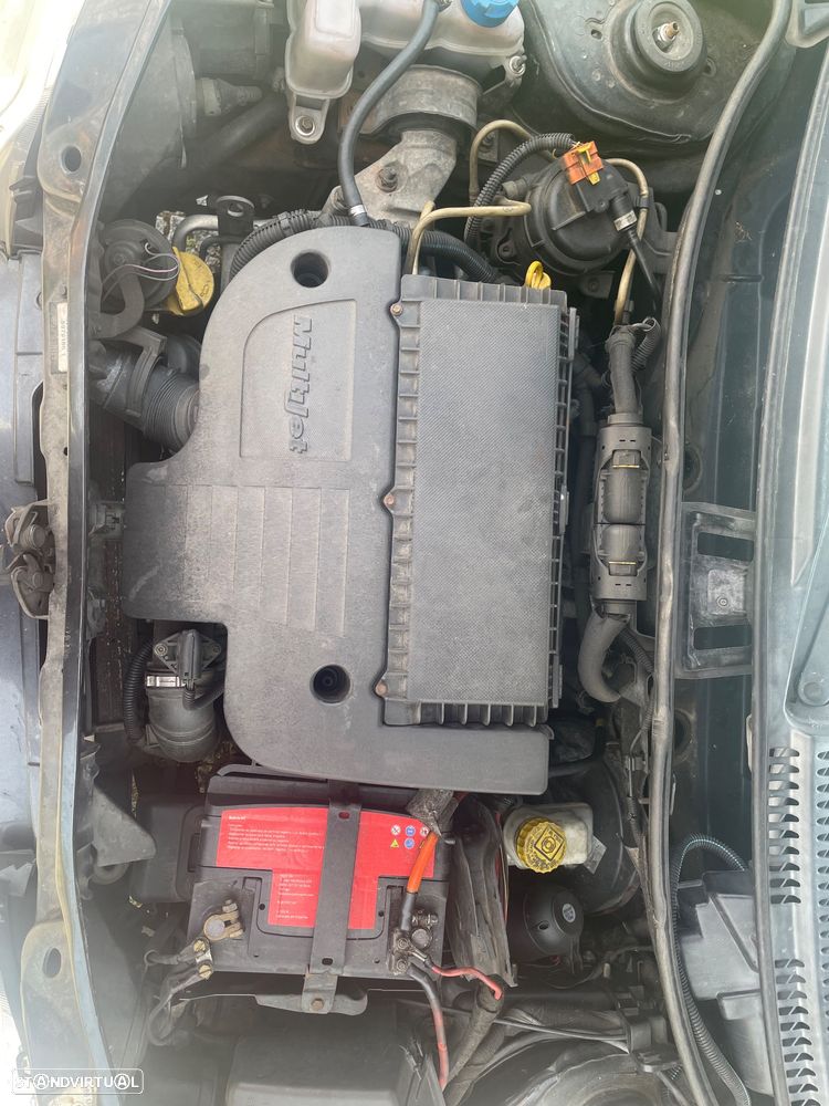 Fiat Punto 70 JTD Multijet Sound - 2
