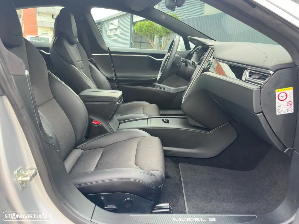 Tesla Model S Performance - 9