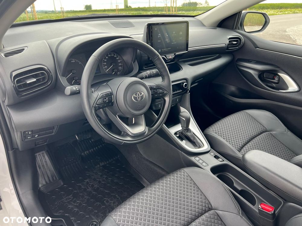 Toyota Yaris Hybrid 1.5 Executive - 26