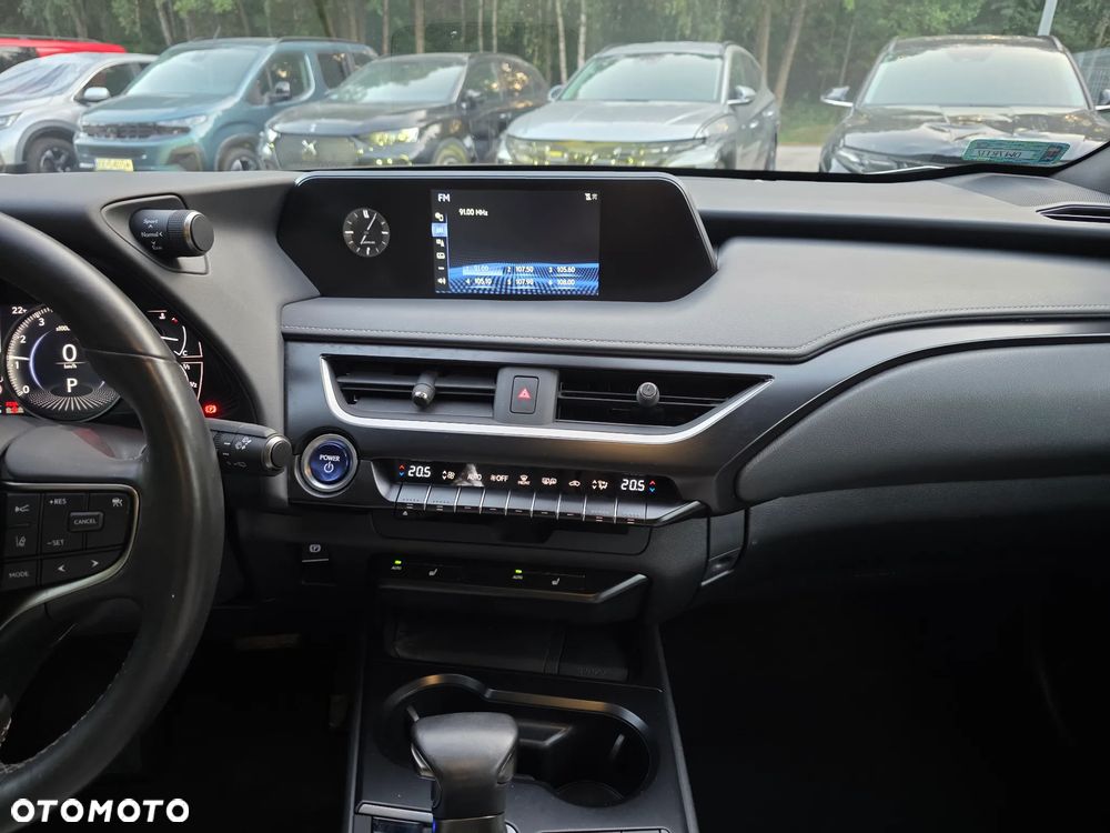 Lexus UX 250h GPF F Impression 2WD - 18