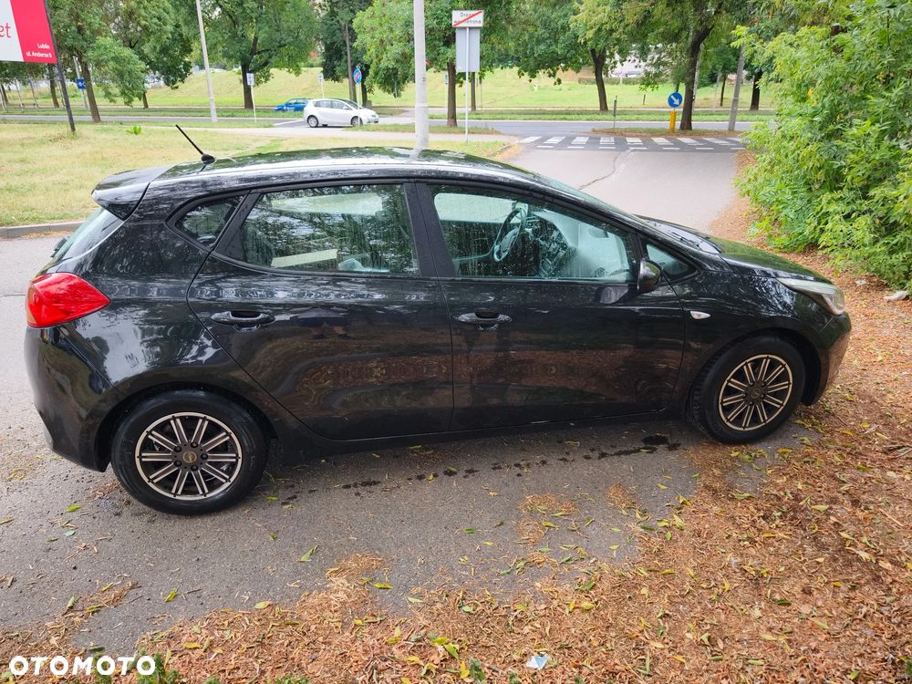 Kia Ceed - 25