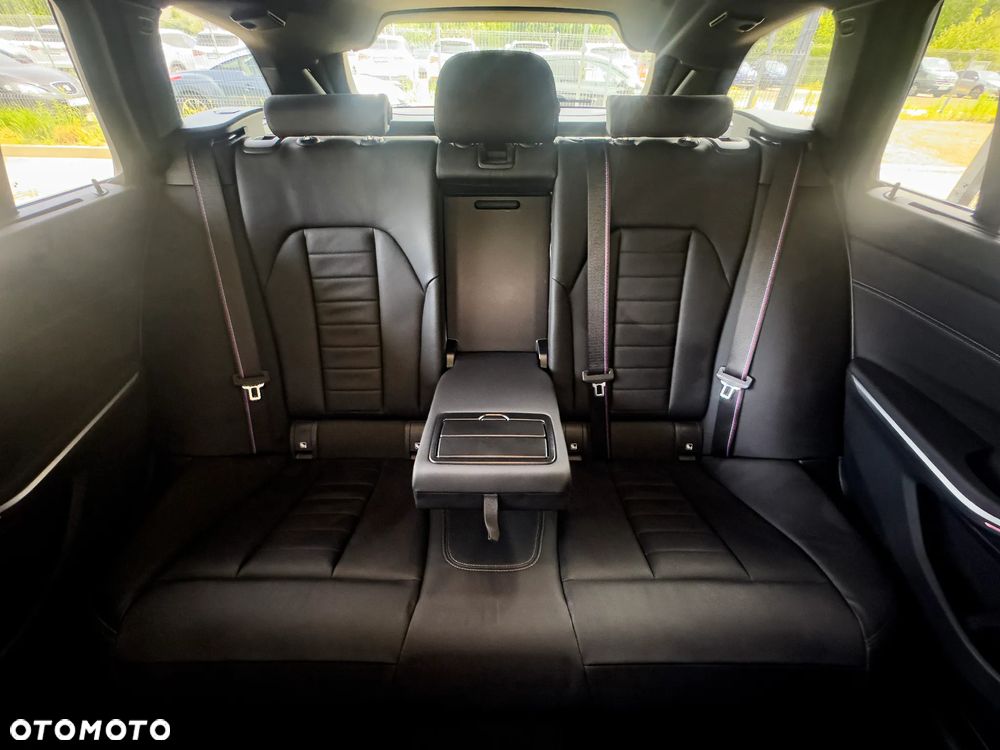 BMW Seria 3 318i Touring M Sport - 23