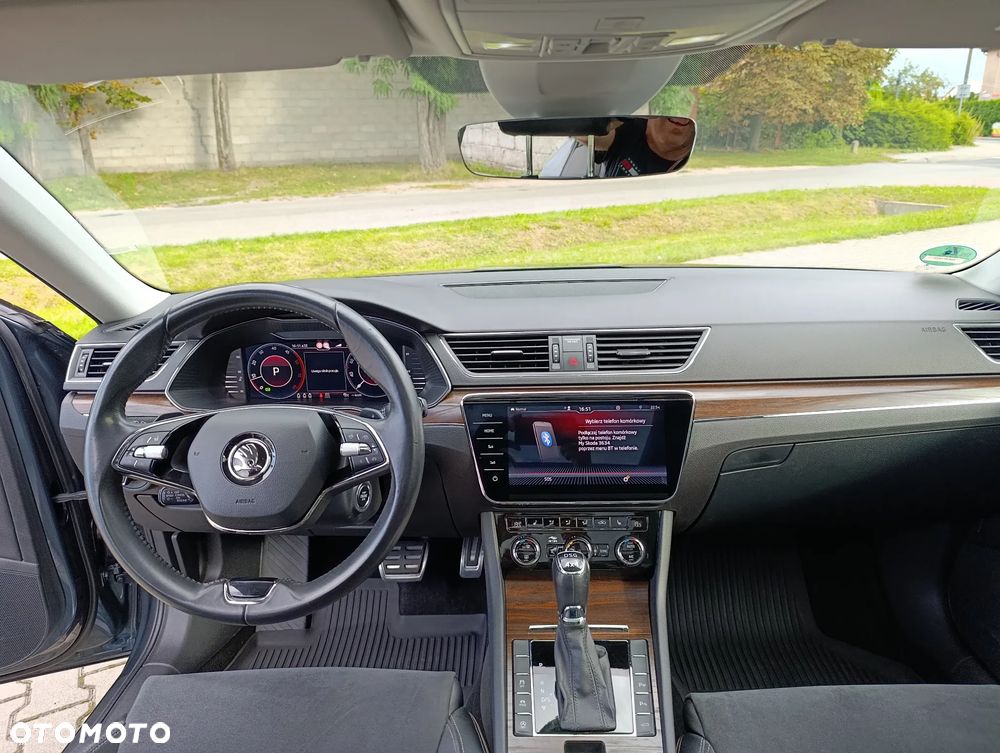 Skoda Superb 2.0 TDI 4x4 DSG Scout - 11