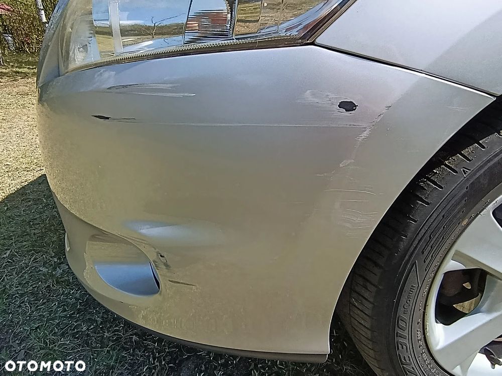 Toyota Auris 1.6 Premium - 16