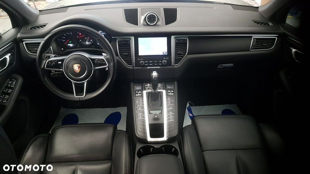 Porsche Macan - 13