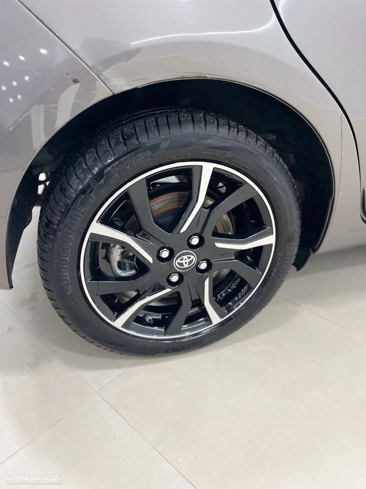 Toyota Yaris 1.5 HSD Exclusive - 6