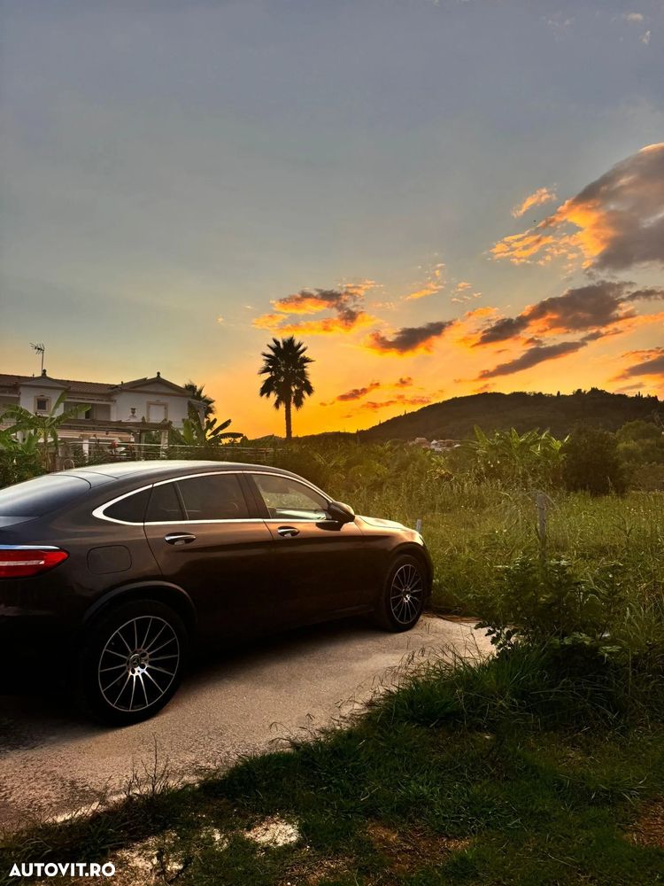 Mercedes-Benz GLC 300 d 4MATIC - 1