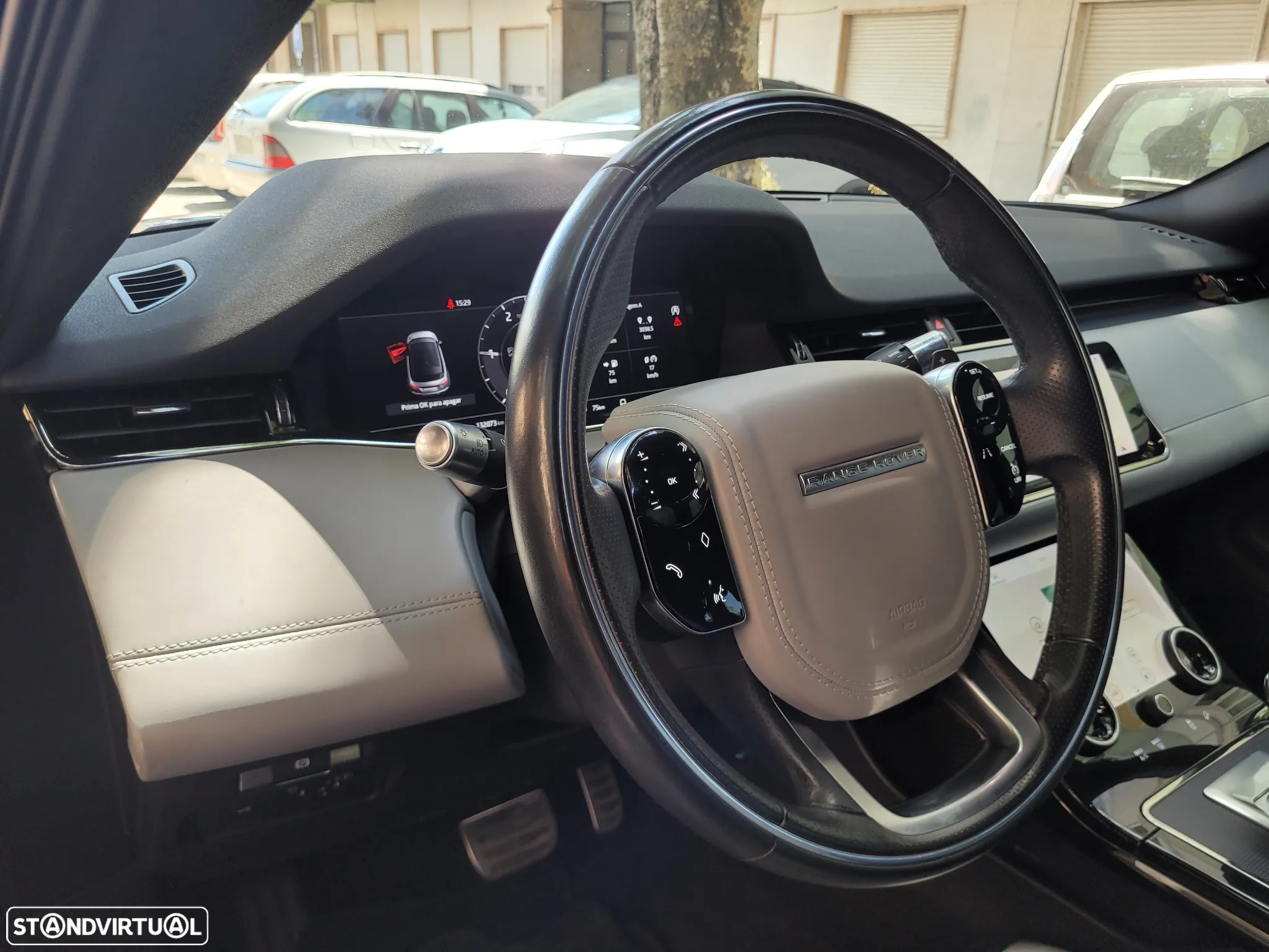 Land Rover Range Rover Evoque 2.0 D150 AWD R-Dynamic S Auto - 47