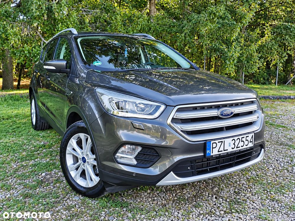Ford Kuga 1.5 EcoBoost 2x4 Titanium - 4