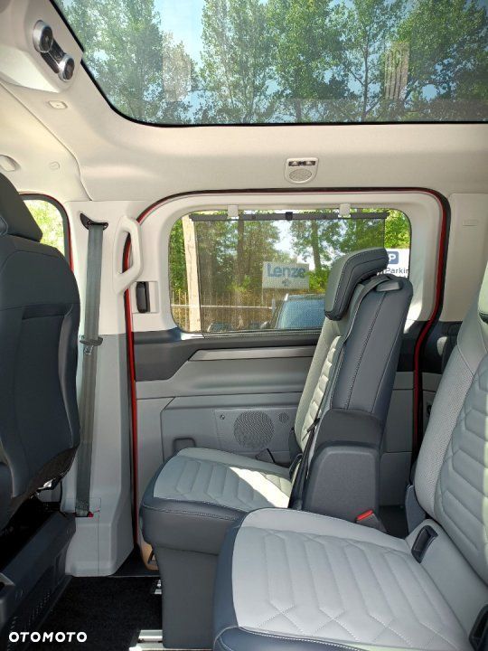 Ford Tourneo Custom - 14