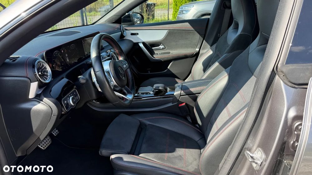 Mercedes-Benz CLA 200 AMG Line 7G-DCT - 21