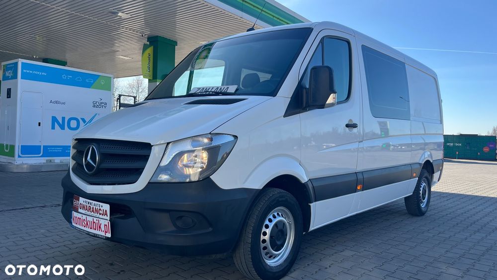 Mercedes-Benz Sprinter - 22