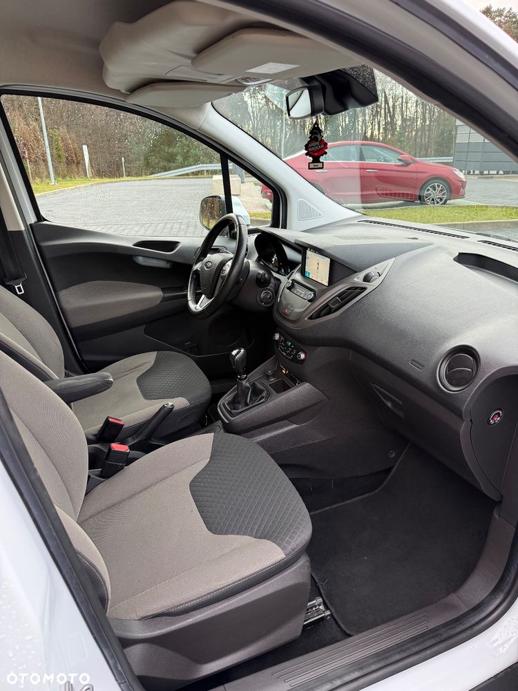 Ford Tourneo Connect 1.5 TDCi Trend - 21