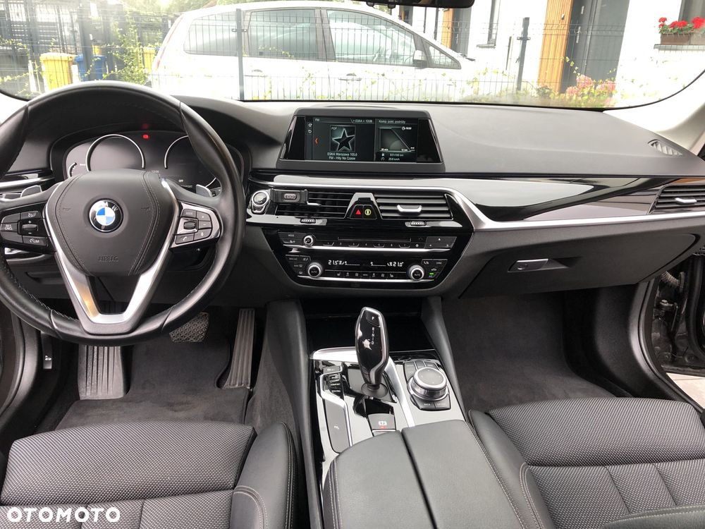BMW Seria 5 520d Sport Line sport - 16