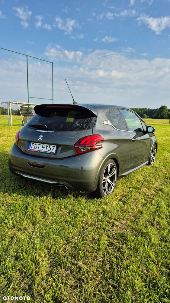 Peugeot 208 GTI 200 THP - 5