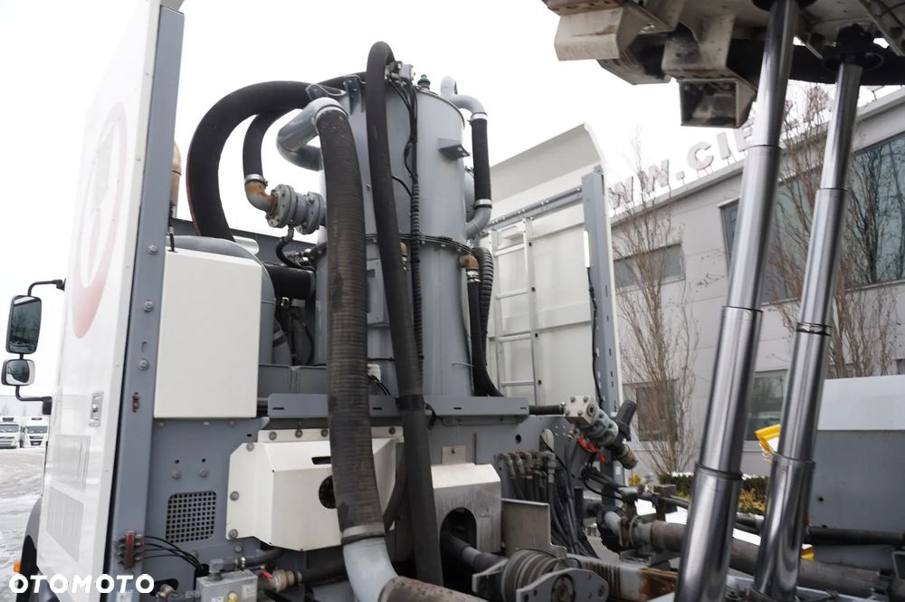 MAN TGM 26.340 / Zabudowa WUKO Rivard 11,8 m3 / 120 tys. km / oś skrętna - 20