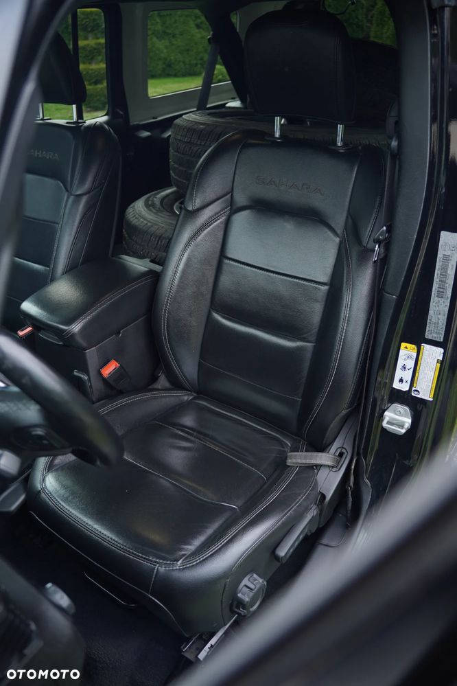 Jeep Wrangler 3.6 Unlim Sahara - 16