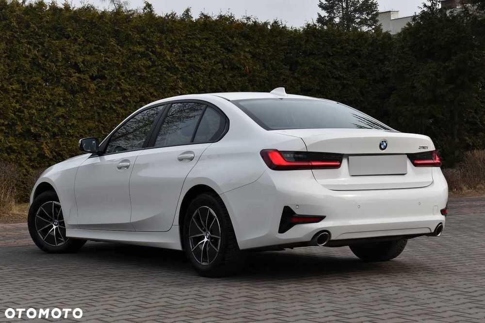 BMW Seria 3 318i Advantage - 5