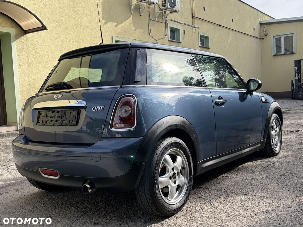 MINI ONE - 6
